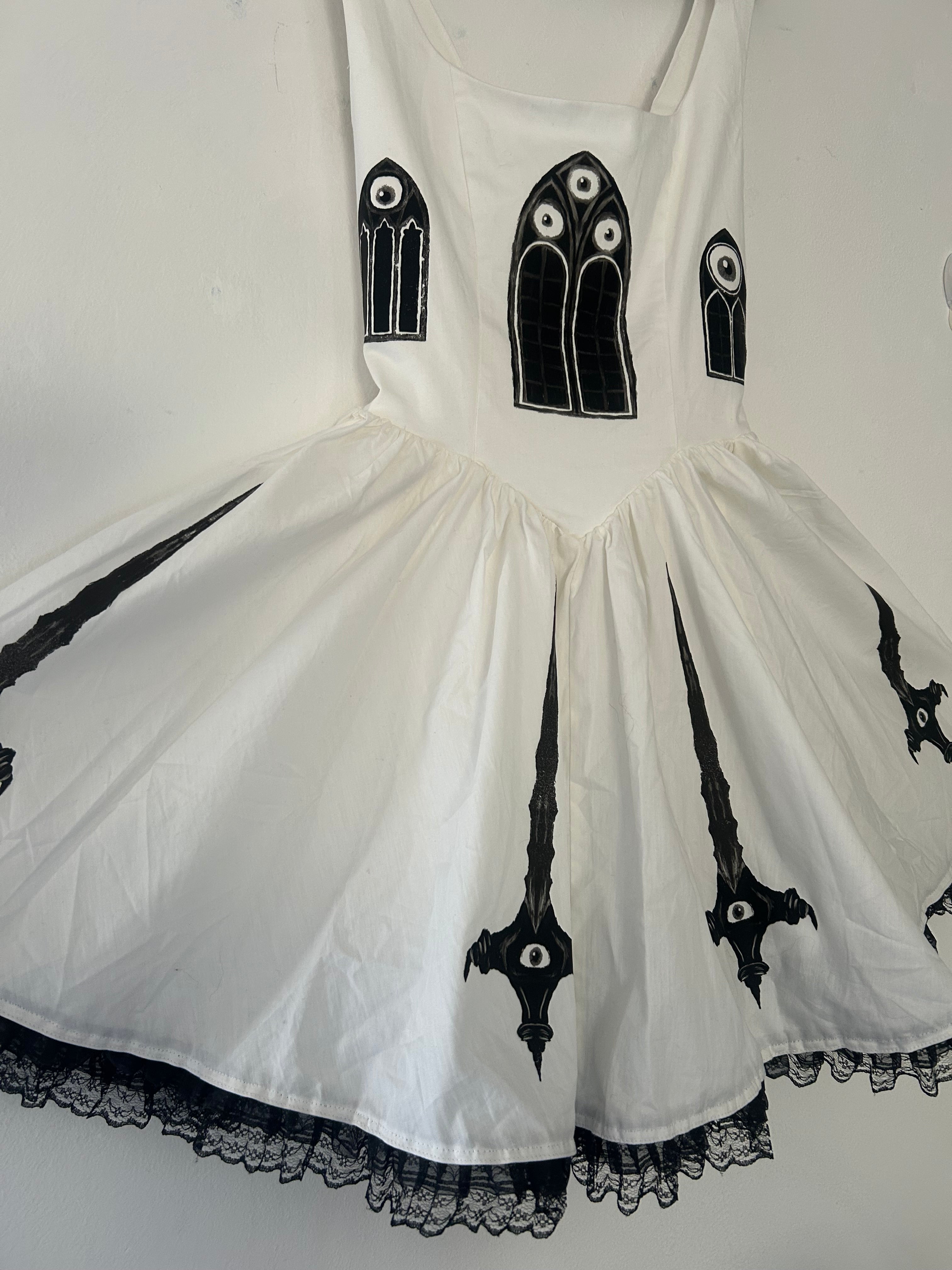 Upcycled fitted white lace dress size S