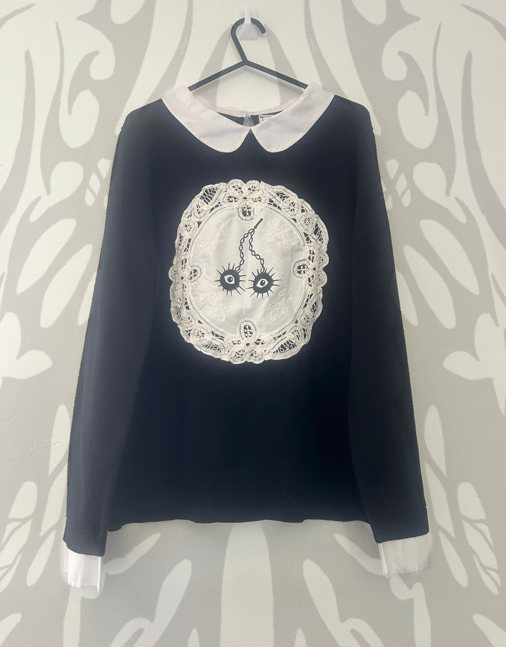 reworked / upcycled collar sweater size L