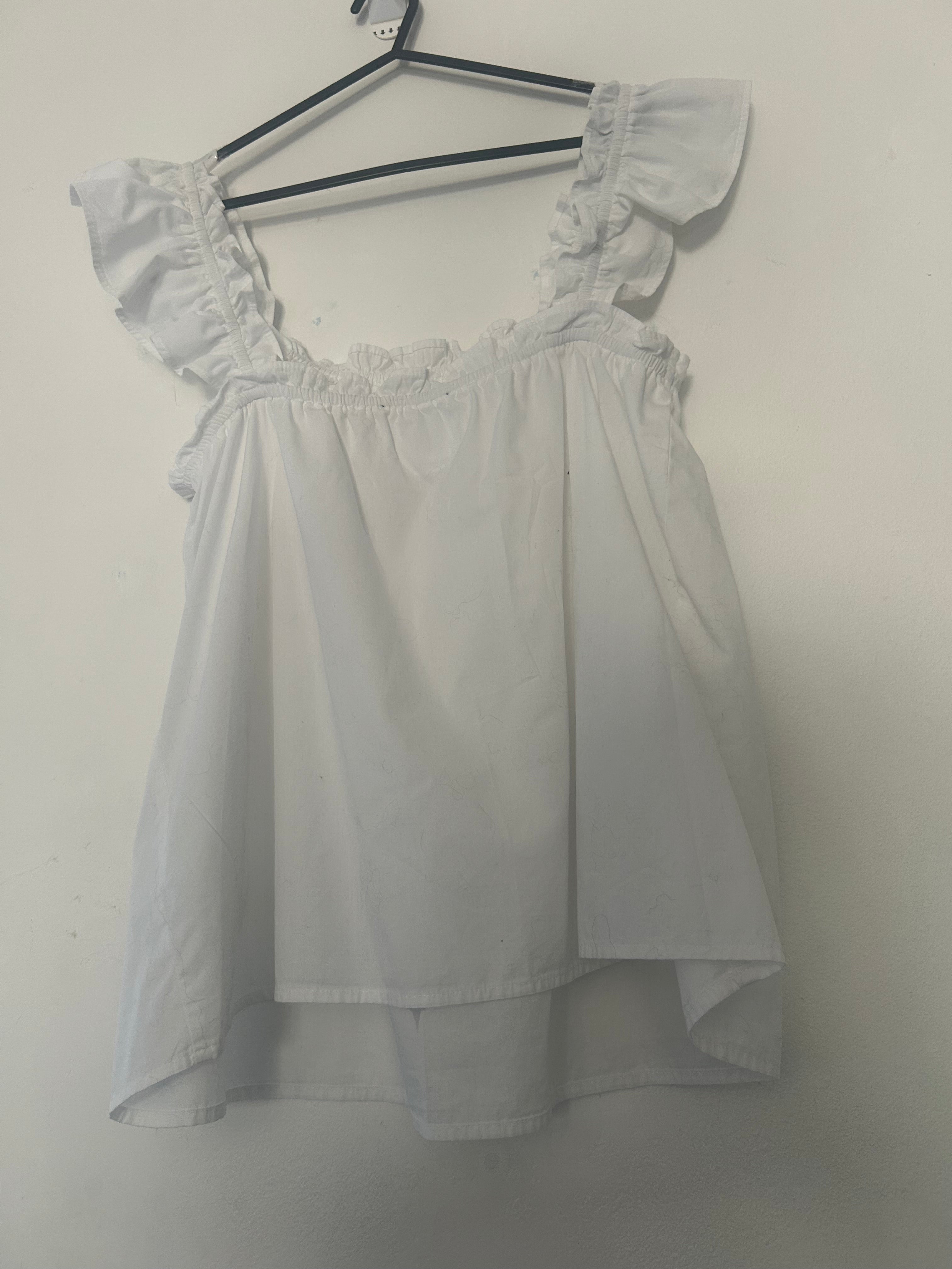 reworked / upcycled frilly white top size M