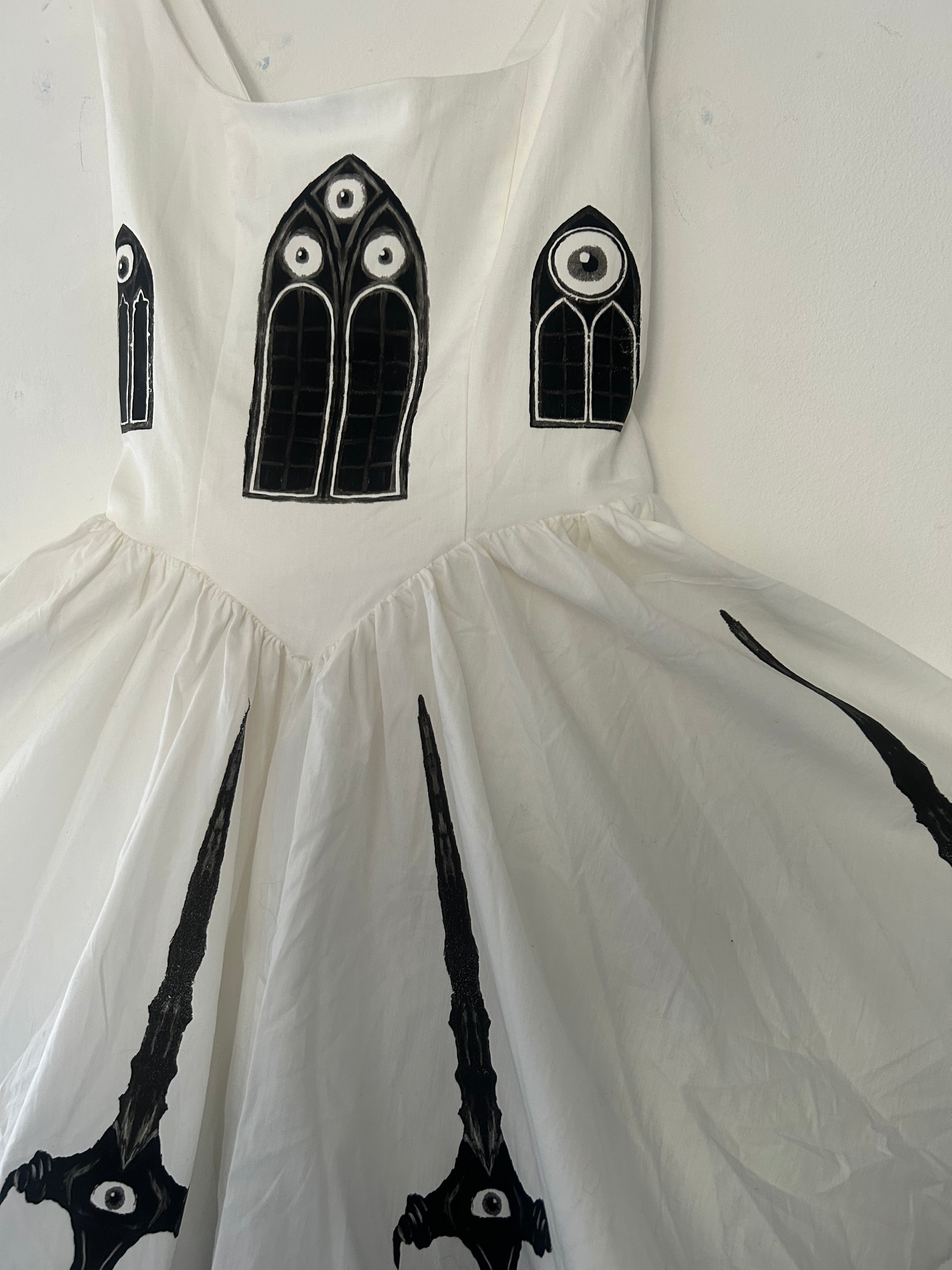Upcycled fitted white lace dress size S