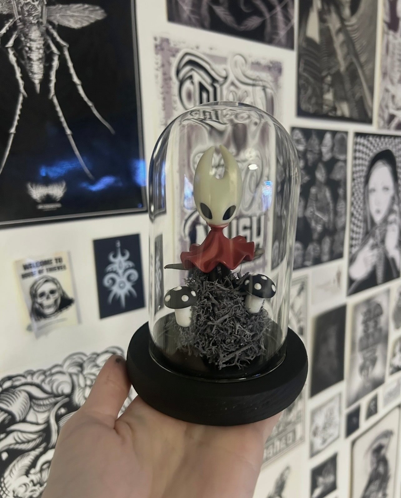 Hollow knight Silksong Hornet glass dome figure display