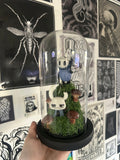 Hollow knight Zote and Quirrell glass dome figure display