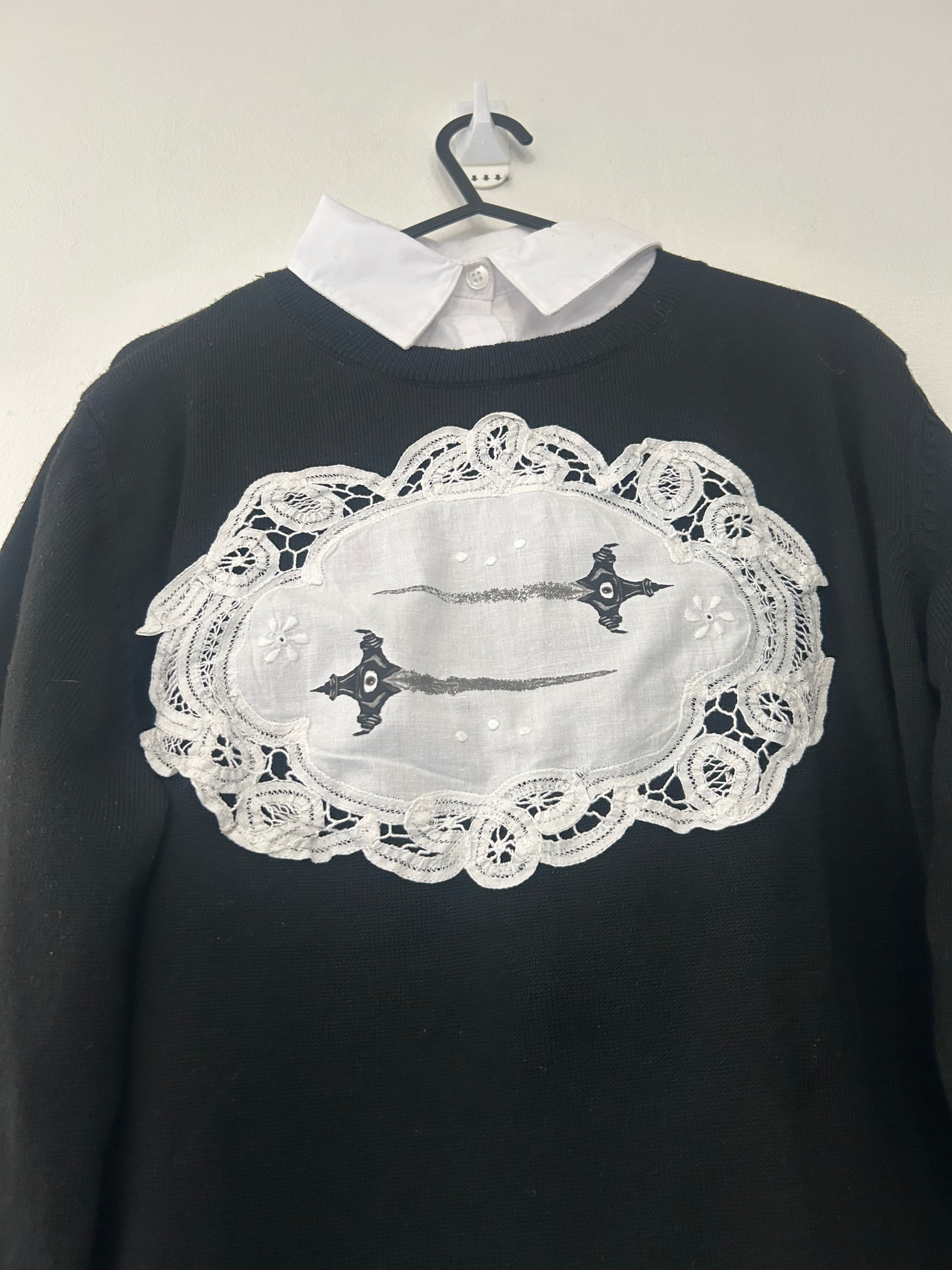 Upcycled knitted jumper with collar size S