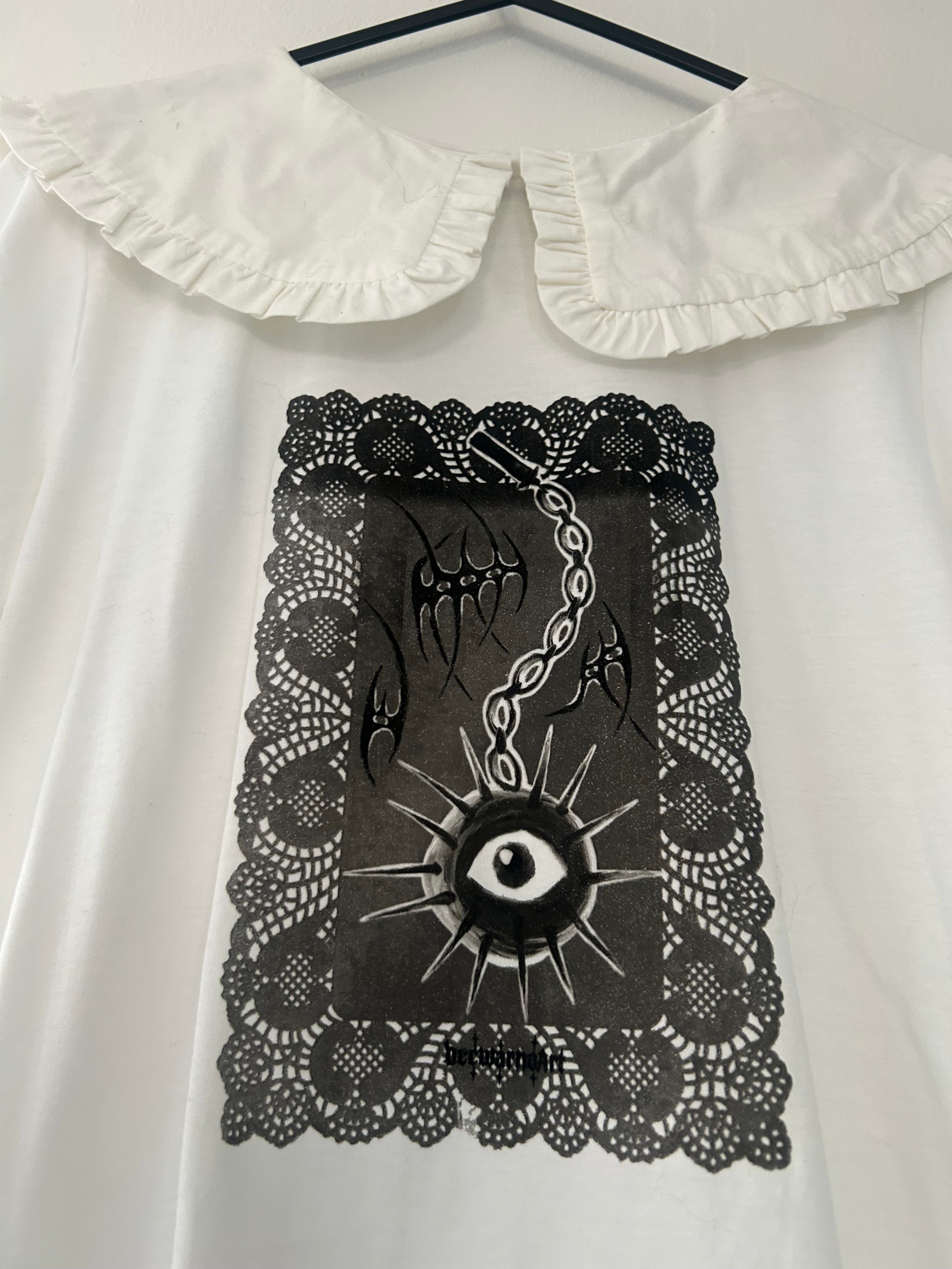 SAMPLE/SECONDS upcycled white collar tshirt size S