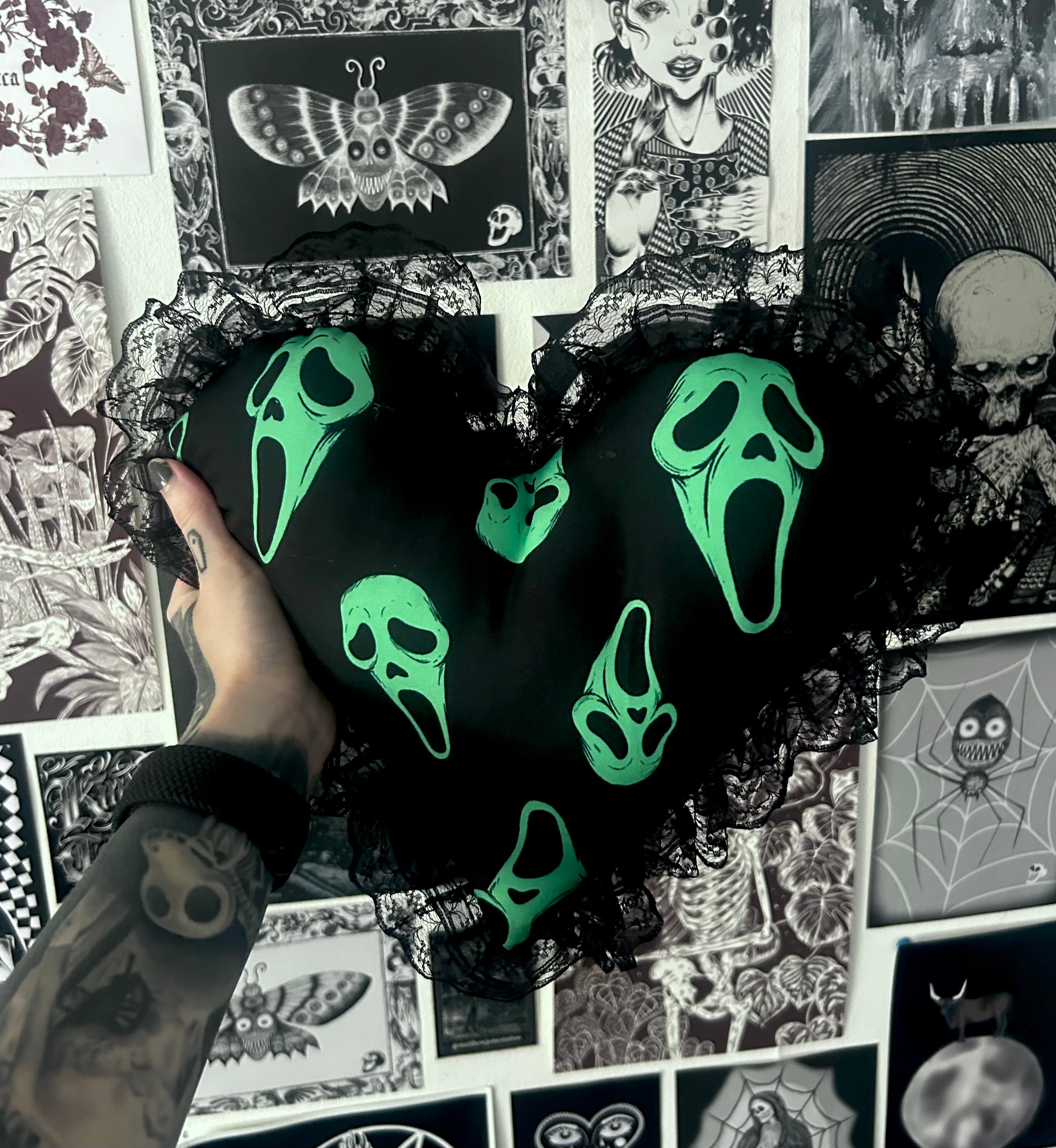 Green ghostface lace heart cushion